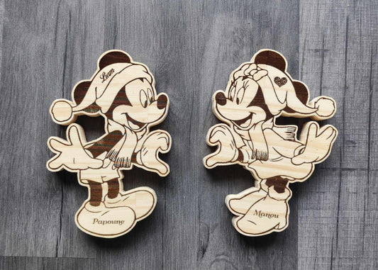 Gravure planche avec découpe autour