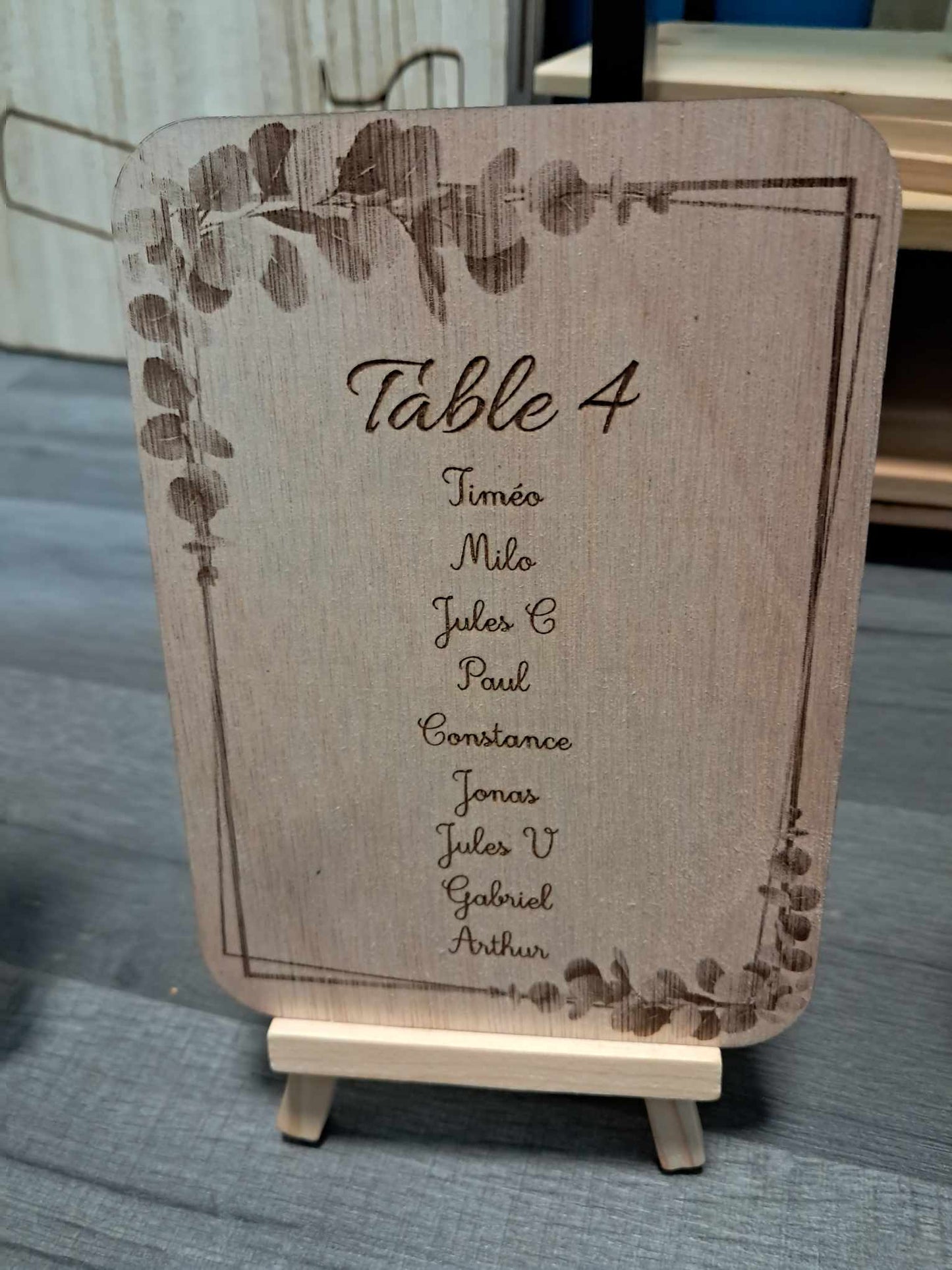 Plan de table avec chevalet