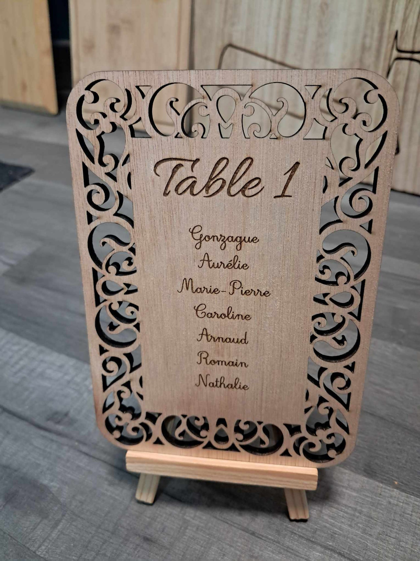 Plan de table avec chevalet