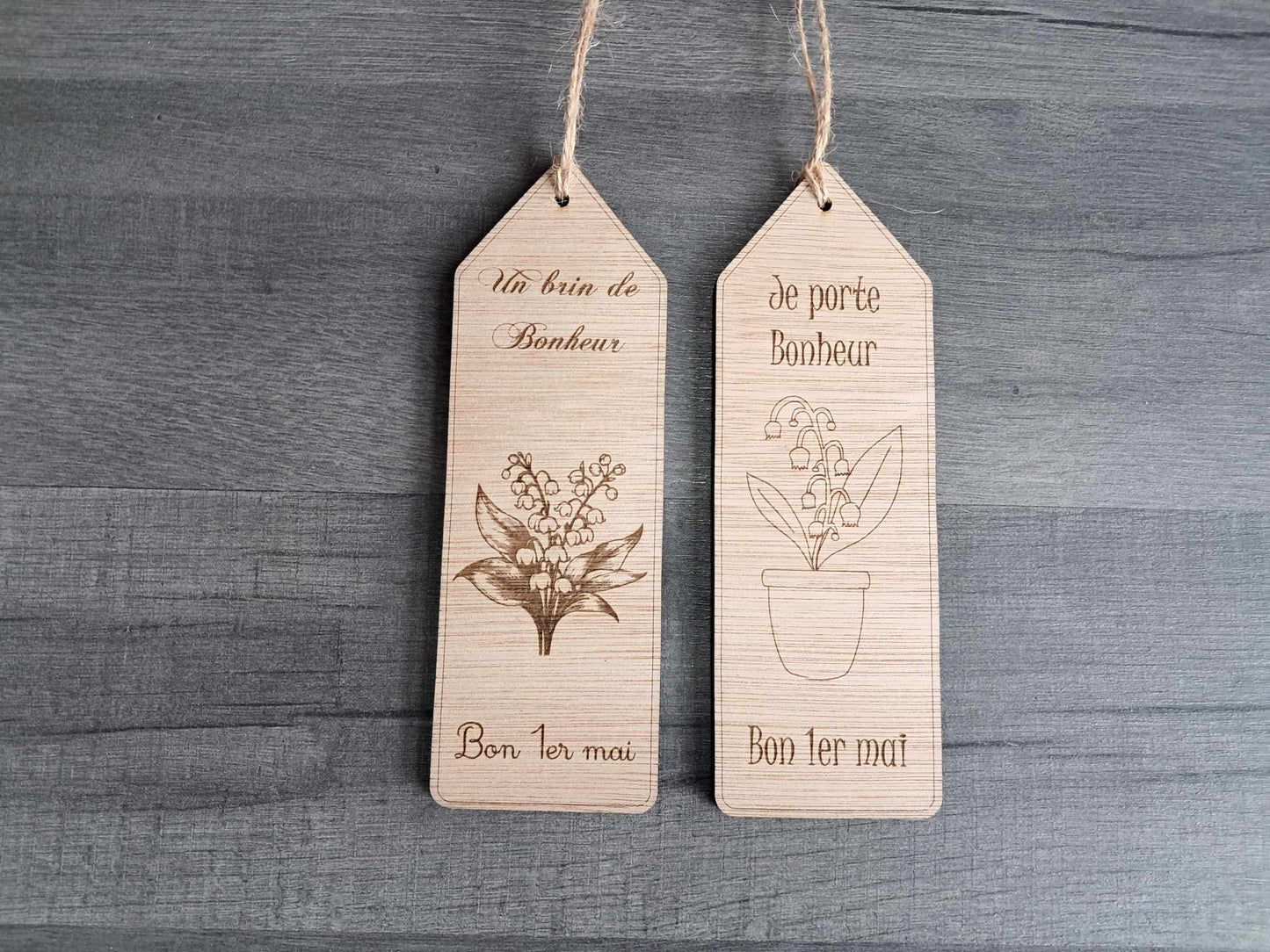 Marque page en bois muguet livre fête du travail