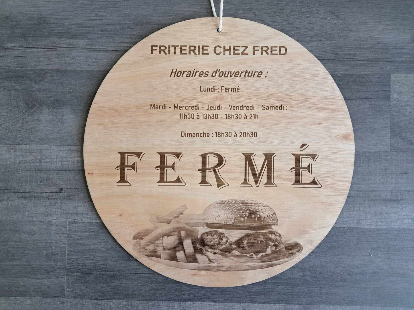 Magasin, salon de coiffure, showroom avec ouvert fermé