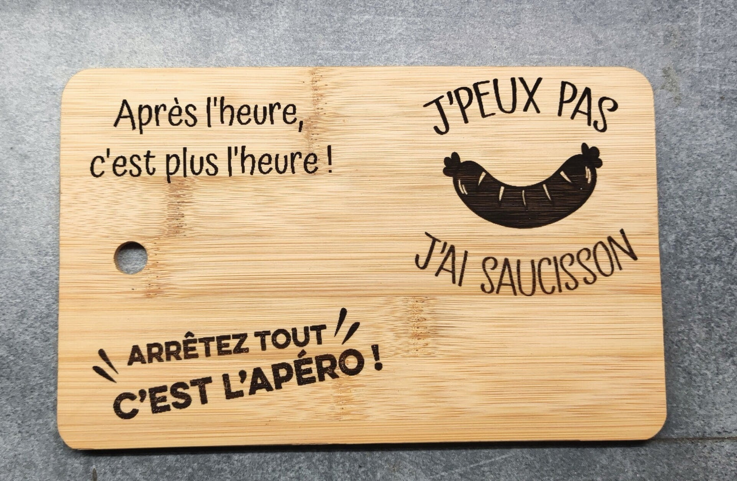 Planche à saucisson (avec trou)