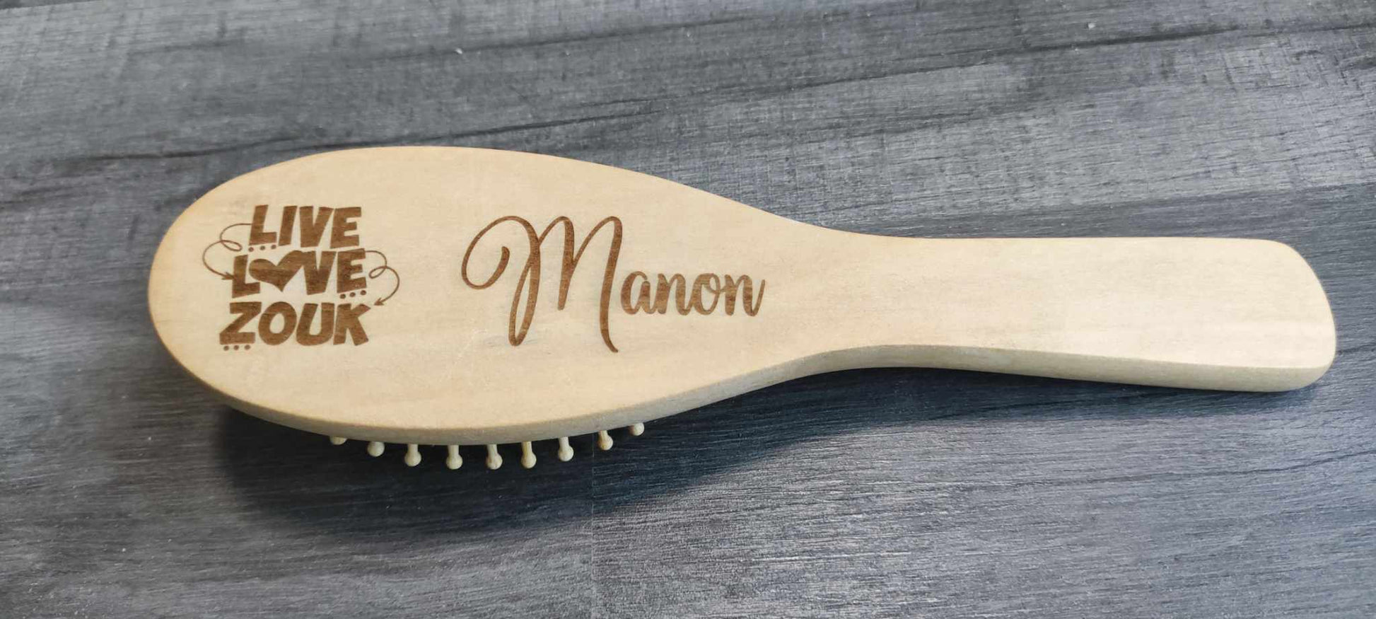Brosse cheveux avec gravure libre