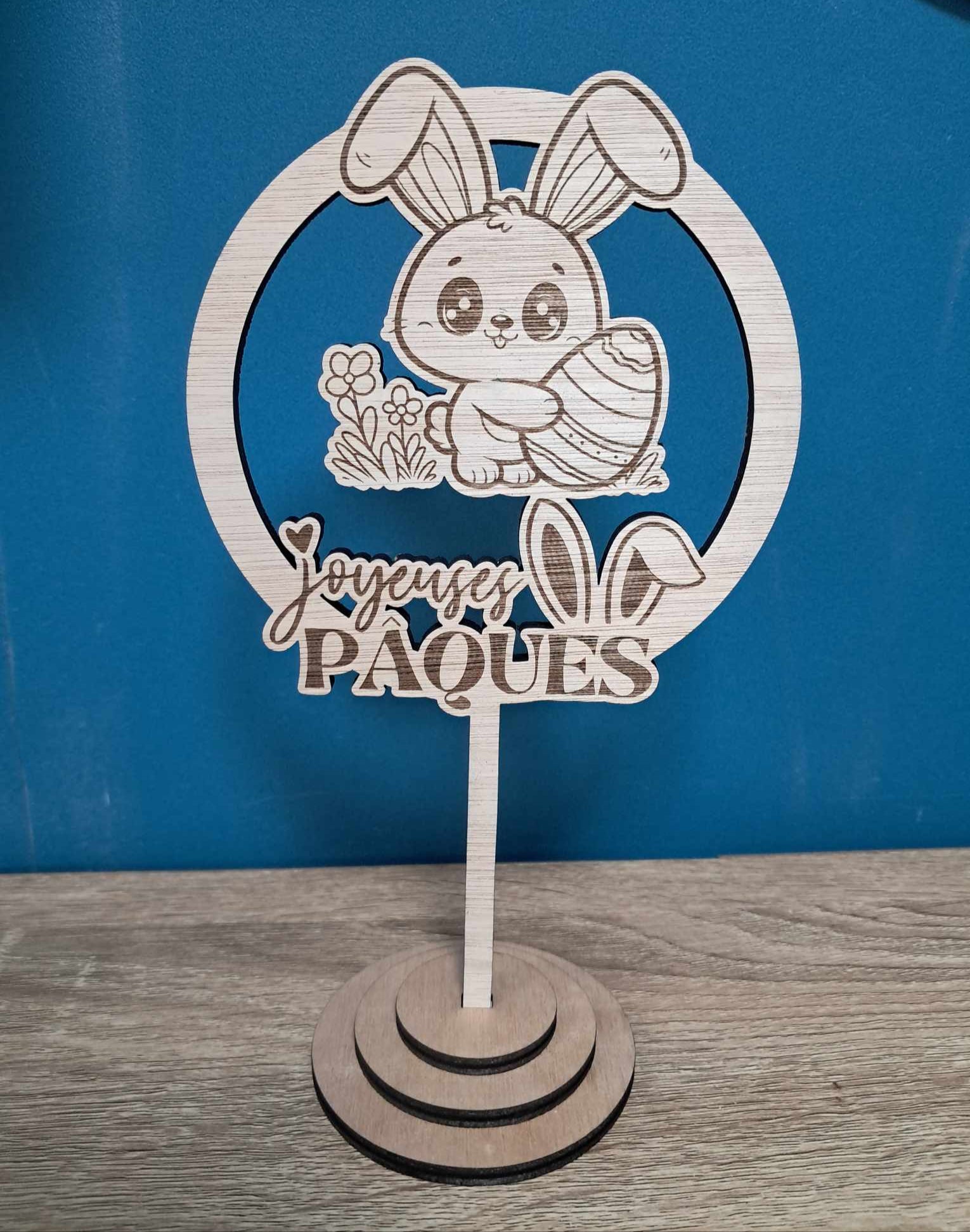 Deco de table en bois paques personnalisé