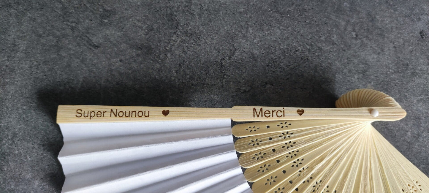 Eventail en bois fete remerciement 