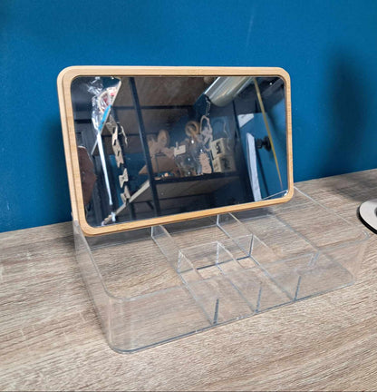 Boite avec rangement et miroir