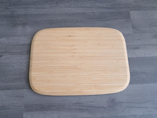 Planche apéro en bambou rectangle personnalisable