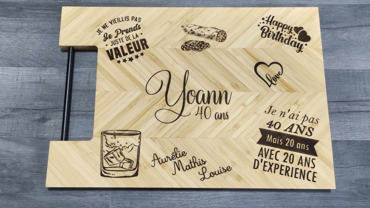 Planche Apéro Personnalisée Homme 40 Ans – Gravure Sur Bambou, Message Au Choix – Cadeau Anniversaire Original