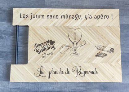Planche en bois a decouper avec gravure