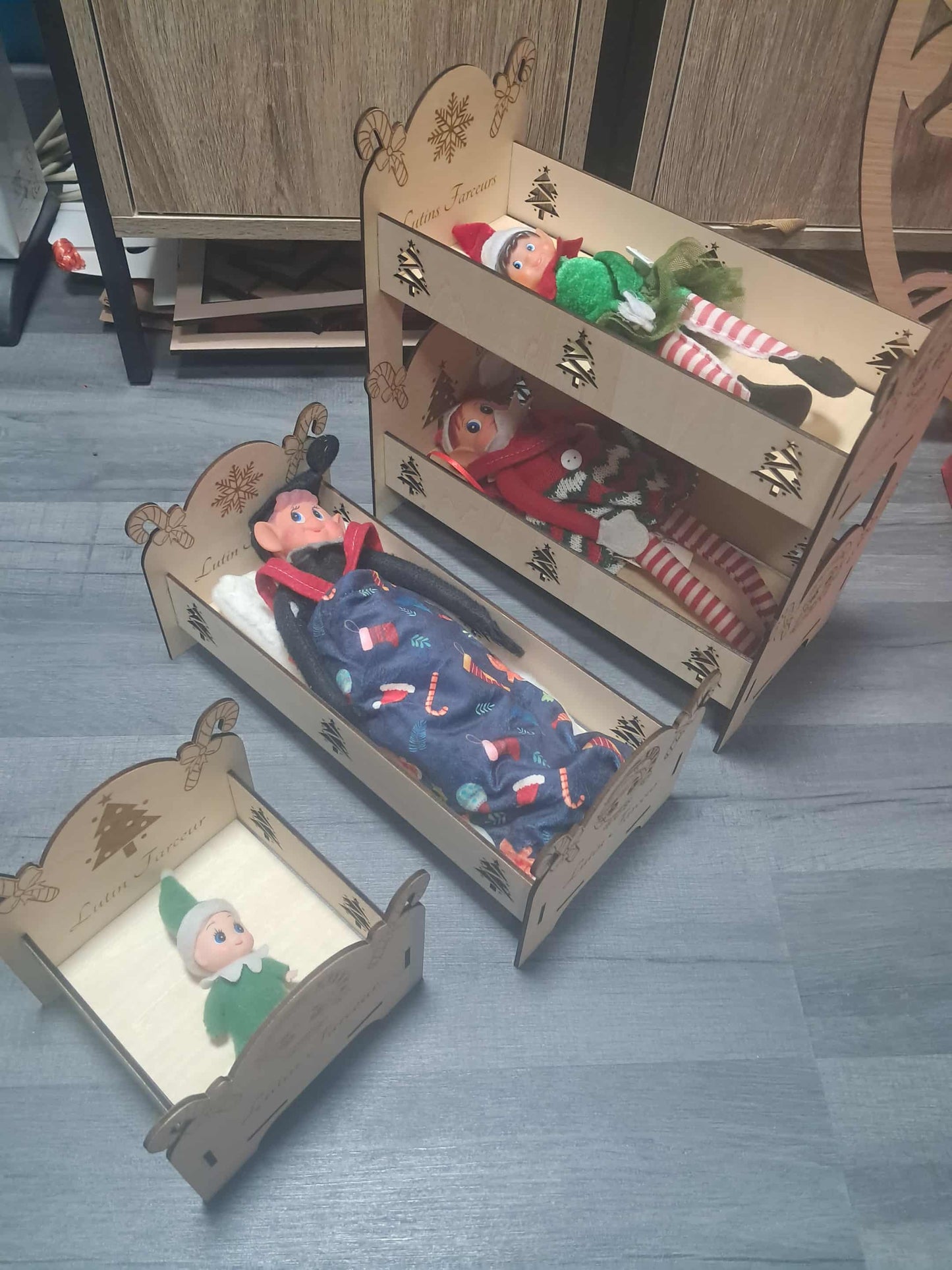 Noel lit pour lutins en bois